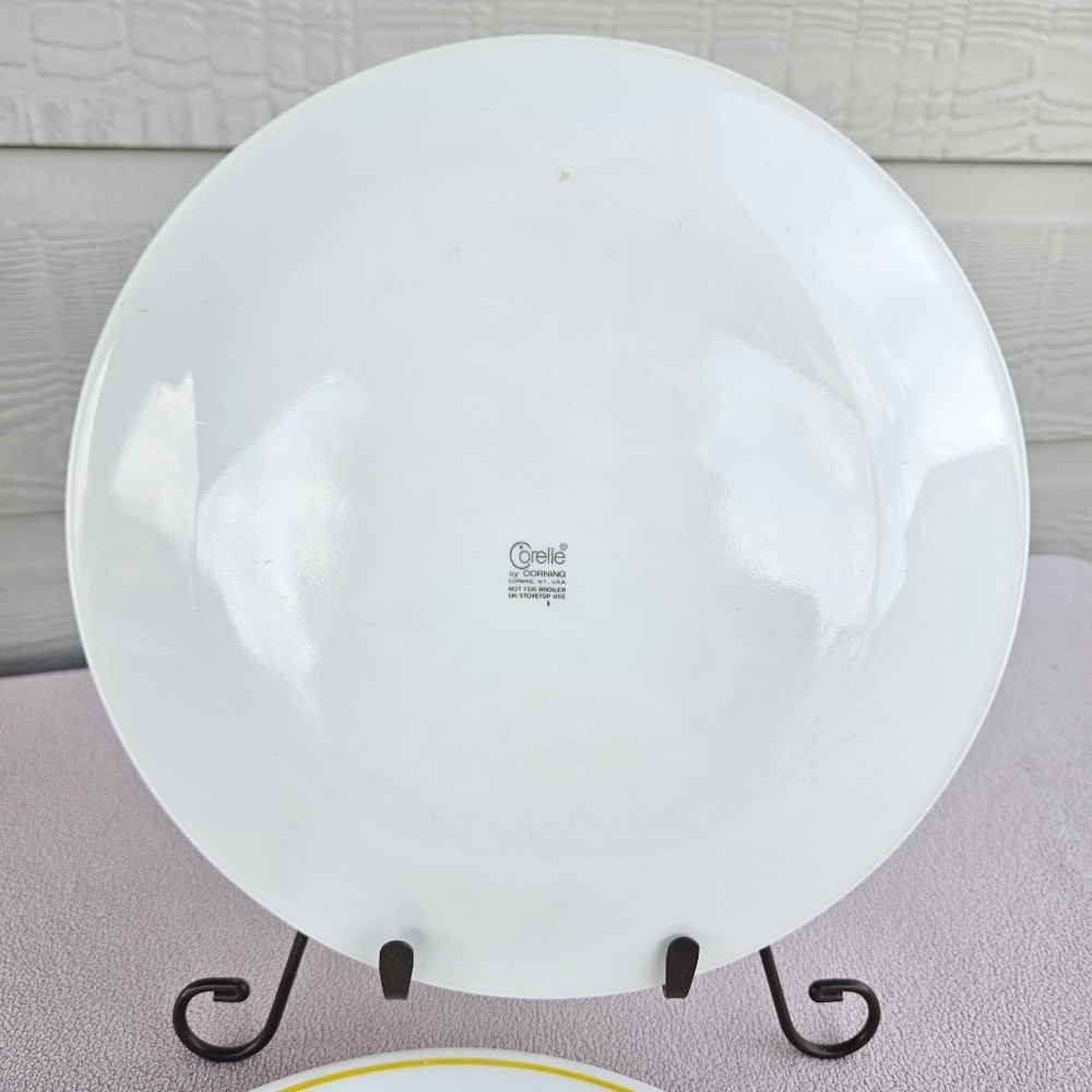 Vintage Corelle April Set Of 2 Dinner Plates 10 1/4” White Yellow Floral USA - Picture 4 of 10
